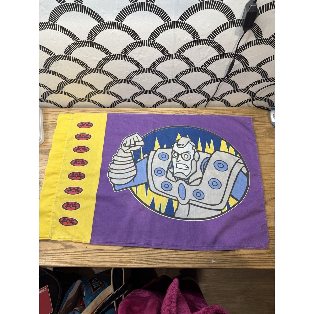 Vintage 1996 Batman Mr. Freeze Robin DC Comics Pillow Case Purple Yellow
